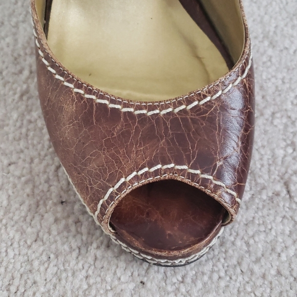 Carlo's Santana, sling back peep toe heel - Picture 3 of 6